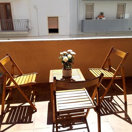 Bed And Breakfast Hibiscus Alghero Esterno foto