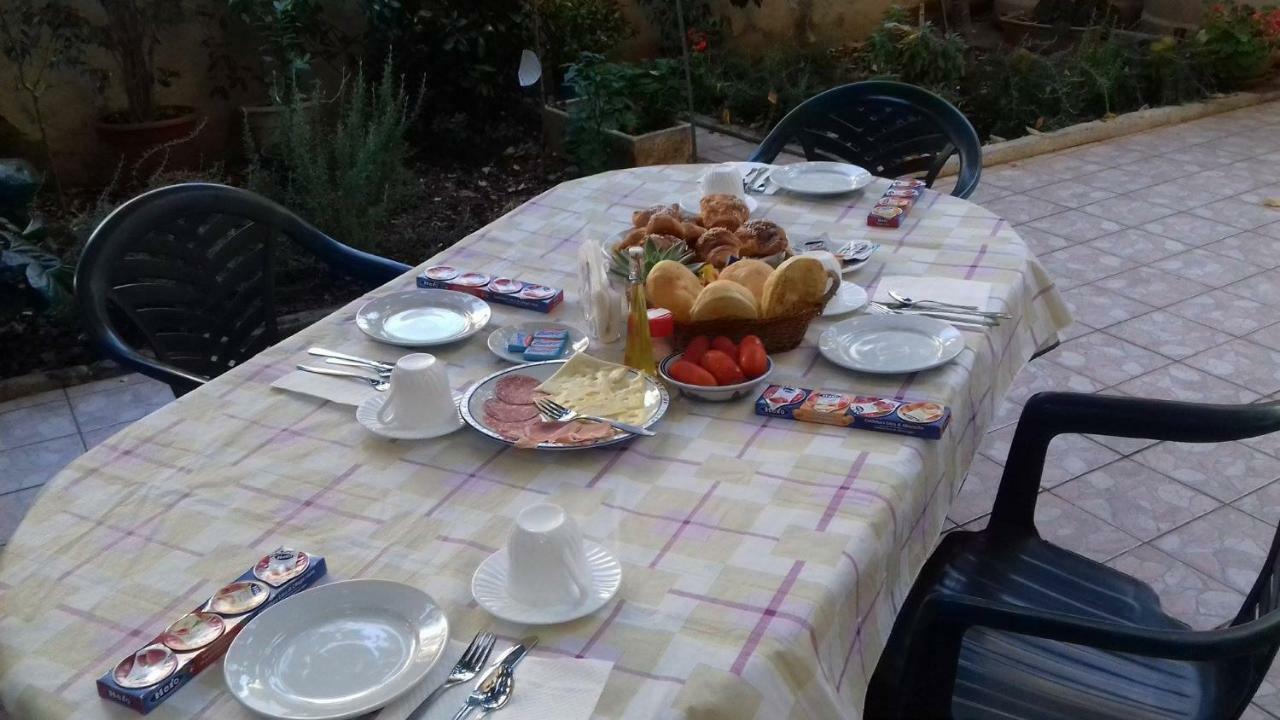 Bed And Breakfast Hibiscus Alghero Esterno foto